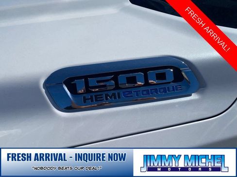 Used 2022 RAM 1500 Laramie AWD/4WD image 3