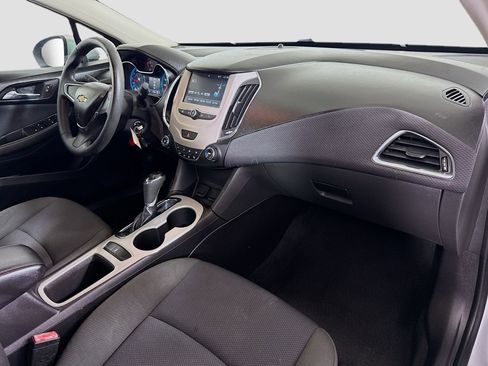Used 2016 Chevrolet Cruze LS FWD image 27
