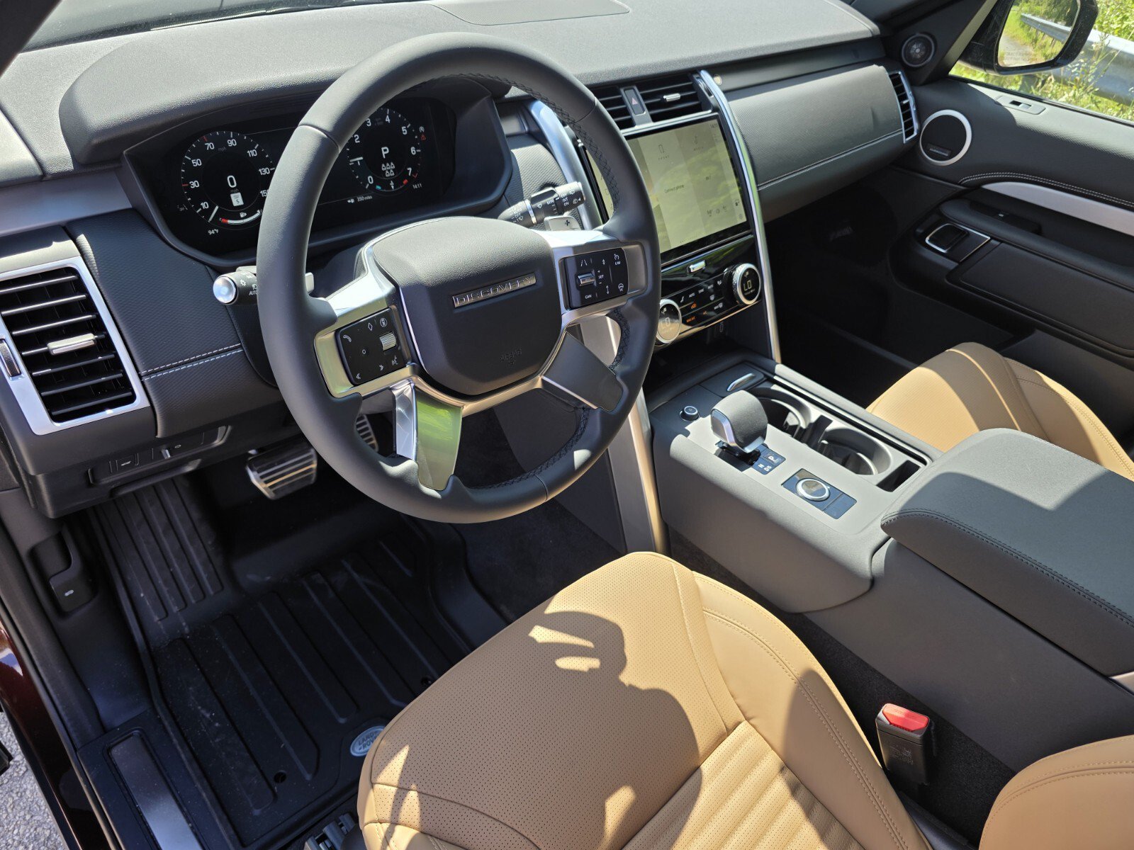New 2026 Land Rover Discovery Limited Edition AWD/4WD image 10