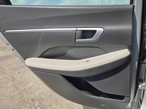 Used 2025 Hyundai Sonata SEL FWD image 28