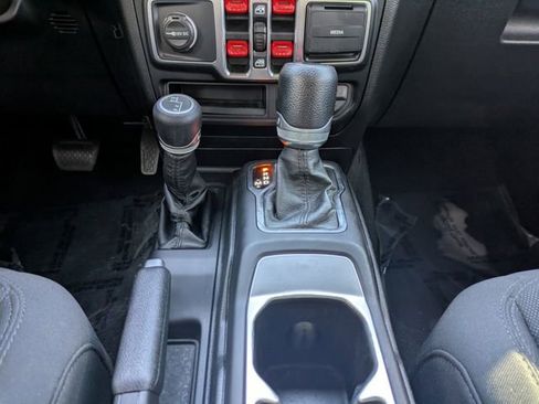 Used 2020 Jeep Gladiator Sport w/ Quick Order Package 24S image 21