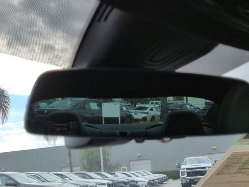 Used 2025 BMW M440i Coupe w/ Premium Package image 27