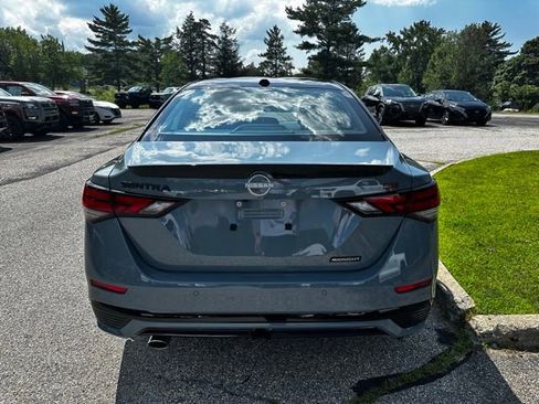 New 2025 Nissan Sentra SR w/ Midnight Edition image 6