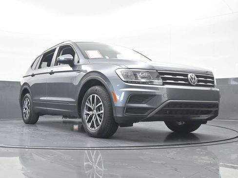 Used 2021 Volkswagen Tiguan S image 58