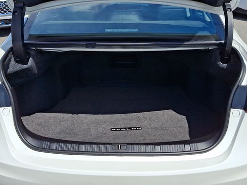 Used 2014 Toyota Avalon Limited FWD image 31
