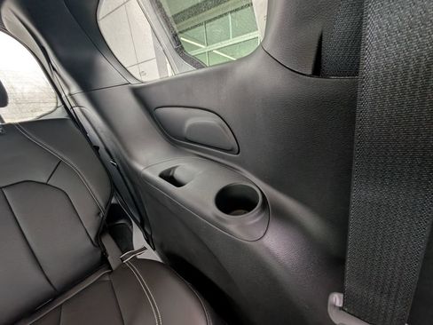 New 2026 Chrysler Pacifica Select w/ S Appearance Package FWD image 33