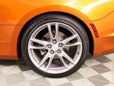 Used 2022 Chevrolet Camaro LT w/ RS Package image 16