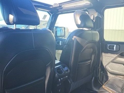 Used 2021 Jeep Wrangler Unlimited Sahara image 13