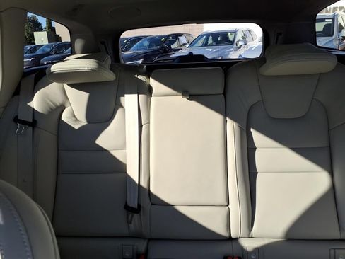 Certified 2026 Volvo V60 B5 Cross Country Ultra w/ Protection Package Premier image 16
