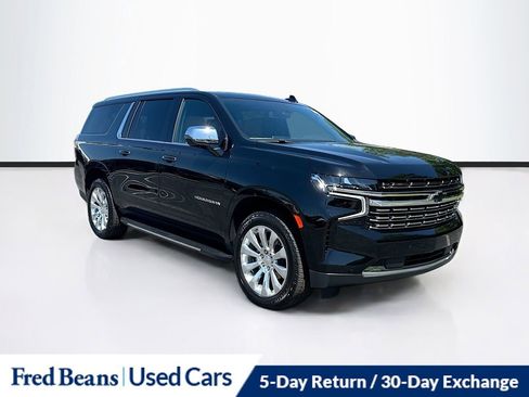 Used 2023 Chevrolet Suburban Premier AWD/4WD image 1