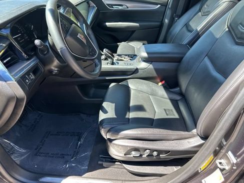 Used 2018 Cadillac XT5 Luxury w/ Driver Awareness Package AWD/4WD image 27