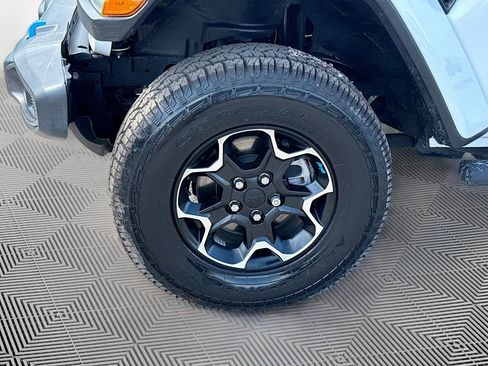 Used 2021 Jeep Wrangler Unlimited Rubicon 4xe image 35