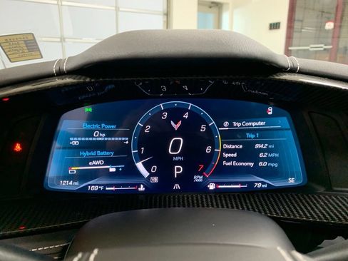 Used 2025 Chevrolet Corvette E-Ray AWD/4WD image 24