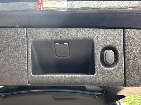 Used 2018 Chevrolet Tahoe LT AWD/4WD image 23