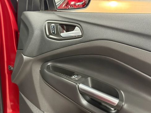 Used 2017 Ford Escape Titanium AWD/4WD image 41