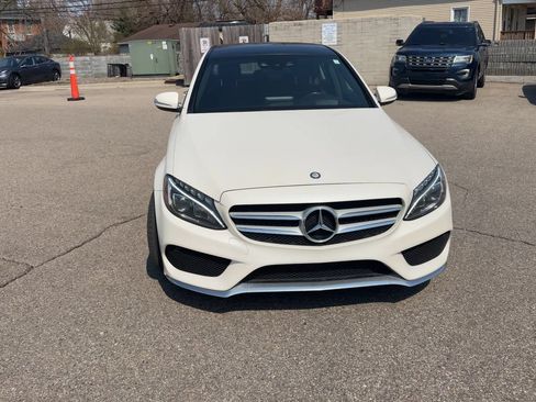 Used 2015 Mercedes-Benz C 400 4MATIC image 3