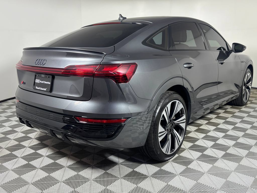 Used 2024 Audi Q8 e-tron Prestige w/ Prestige Package AWD/4WD image 7