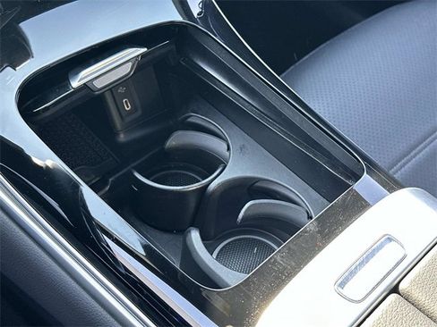 Certified 2025 Mercedes-Benz GLC 300 4MATIC image 31