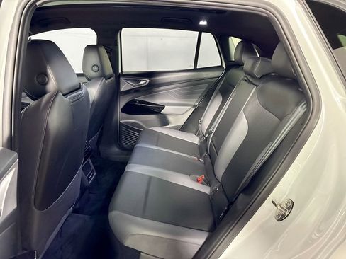 Certified 2023 Volkswagen ID.4 Pro S AWD/4WD image 21