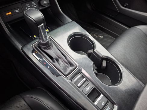 Used 2024 Honda Civic Touring image 15