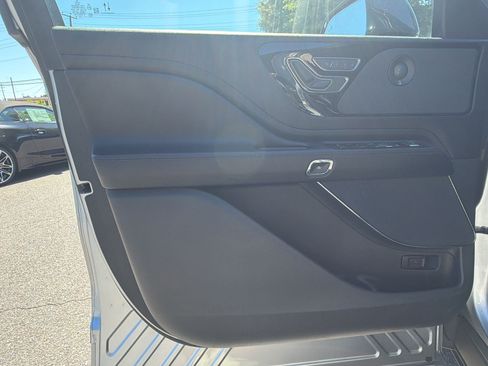 Used 2024 Lincoln Aviator Reserve w/ Jet Package AWD/4WD image 25