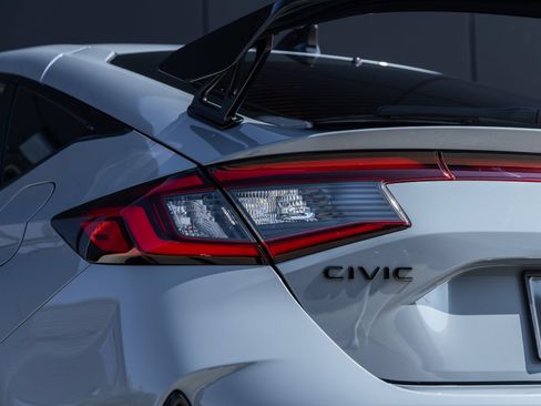 Used 2023 Honda Civic Type R image 12