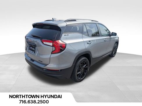 Used 2023 GMC Terrain SLE w/ Driver Convenience Package AWD/4WD image 12