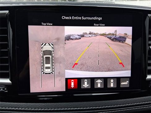 Used 2026 Chrysler Pacifica Select image 25