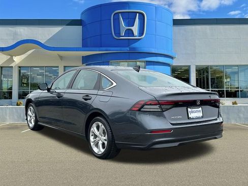 Used 2023 Honda Accord LX image 4