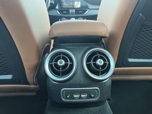 Certified 2023 Alfa Romeo Giulia Ti AWD/4WD image 29