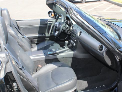 Used 2012 MAZDA MX-5 Miata Grand Touring w/ Premium Pkg image 10