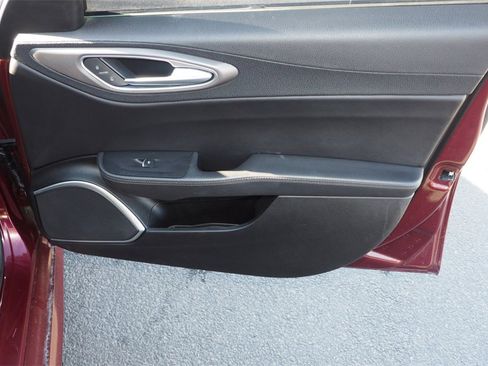 Used 2018 Alfa Romeo Giulia Ti Sport w/ Quick Order Package 22U Sport image 19