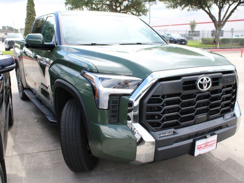 Used 2022 Toyota Tundra SR5 w/ TRD Off-Road Premium Package AWD/4WD image 2