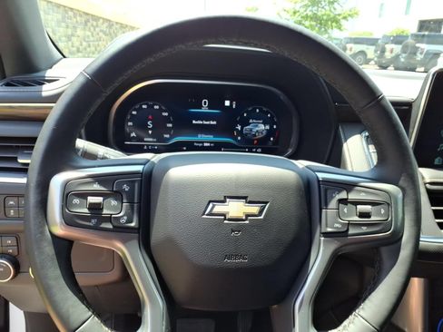 Used 2023 Chevrolet Tahoe Premier AWD/4WD image 23