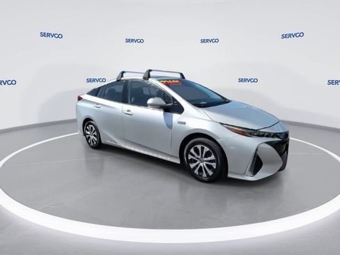 Used 2020 Toyota Prius Prime LE image 2