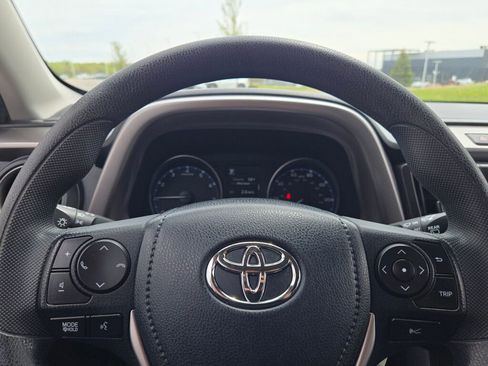Used 2017 Toyota RAV4 LE w/ All Weather Liner Package AWD/4WD image 32
