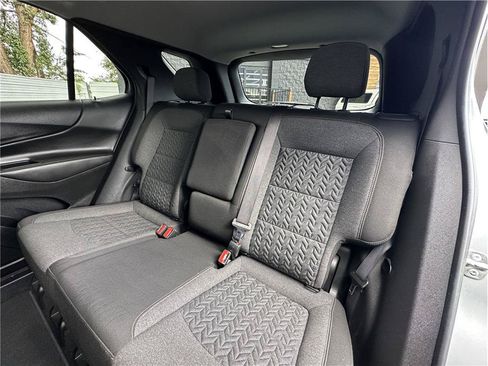 Used 2024 Chevrolet Equinox LT AWD/4WD image 16