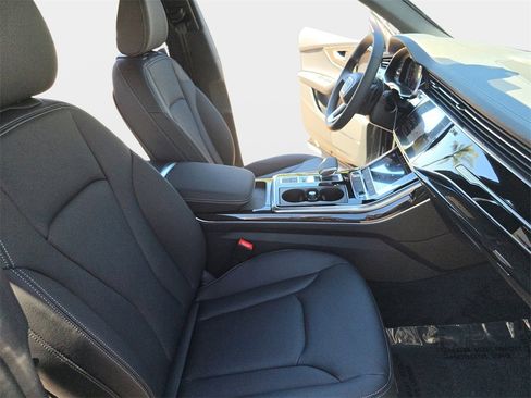 New 2026 Audi Q8 Premium image 10