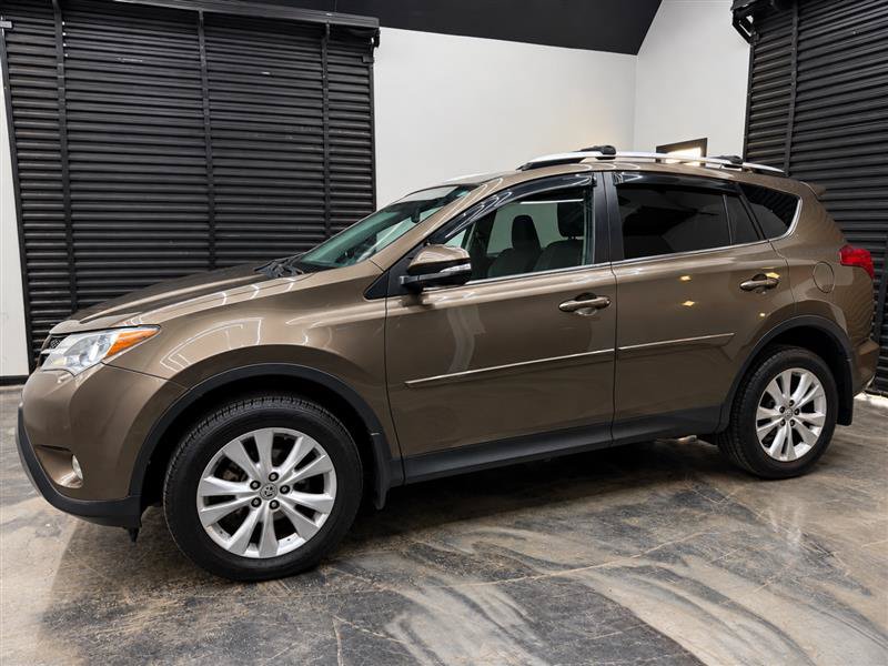 Used 2014 Toyota RAV4 Limited w/ Technology Package AWD/4WD image 3