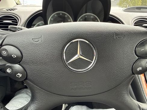Used 2004 Mercedes-Benz SL 500 image 21