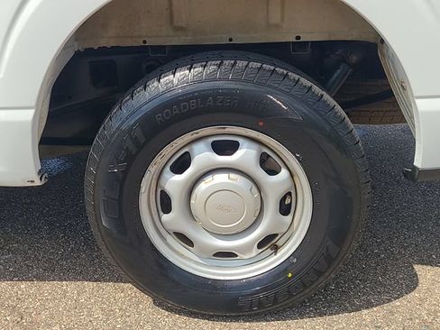 Used 2024 Ford F150 XL RWD image 25