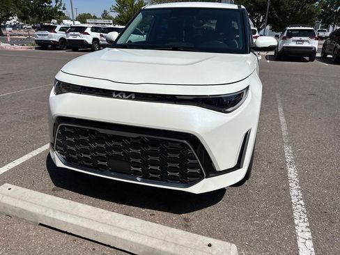 Used 2023 Kia Soul GT-Line w/ GT-Line Technology Package FWD image 4