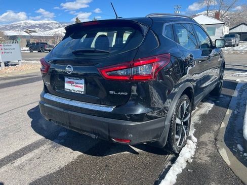 Used 2022 Nissan Rogue Sport SL w/ Premium Package image 5