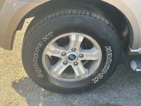 Used 2004 Kia Sorento EX AWD/4WD image 14
