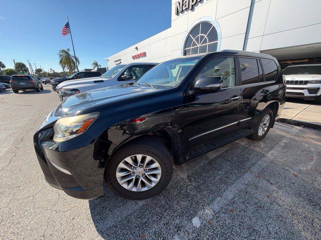 Used 2018 Lexus GX 460 Premium w/ Premium Package AWD/4WD image 16