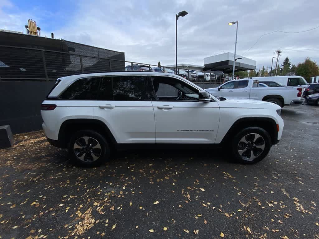 Used 2024 Jeep Grand Cherokee Limited 4xe AWD/4WD image 7