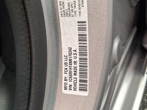 Used 2022 RAM 1500 Limited AWD/4WD image 19