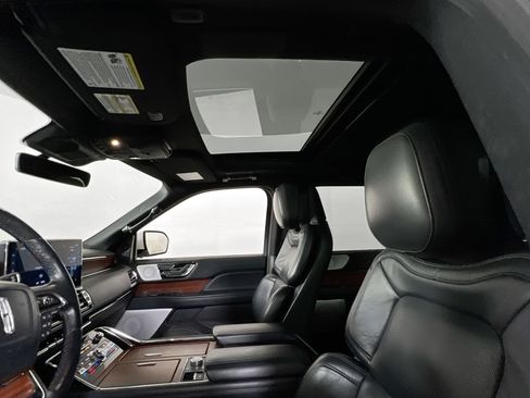 Used 2022 Lincoln Navigator Reserve image 23