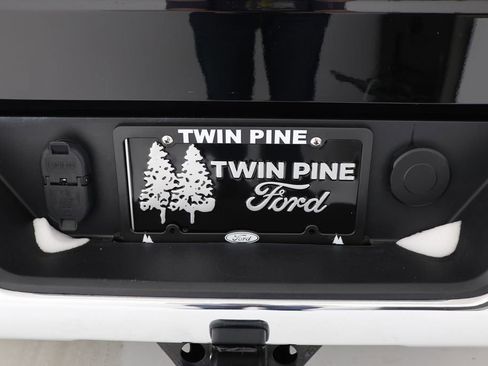 Used 2024 Chevrolet Silverado 1500 LT image 11