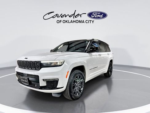Used 2024 Jeep Grand Cherokee L Summit AWD/4WD image 4
